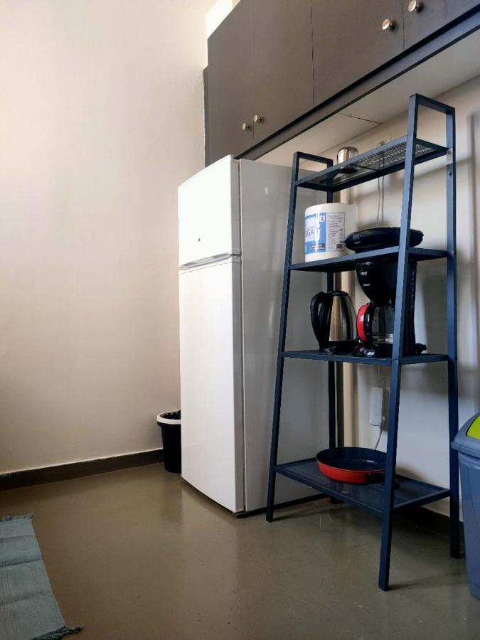 Victoros Apartment เอเธนส์ ภายนอก รูปภาพ