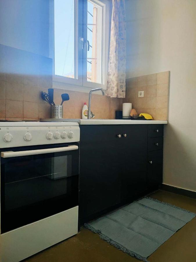 Victoros Apartment เอเธนส์ ภายนอก รูปภาพ