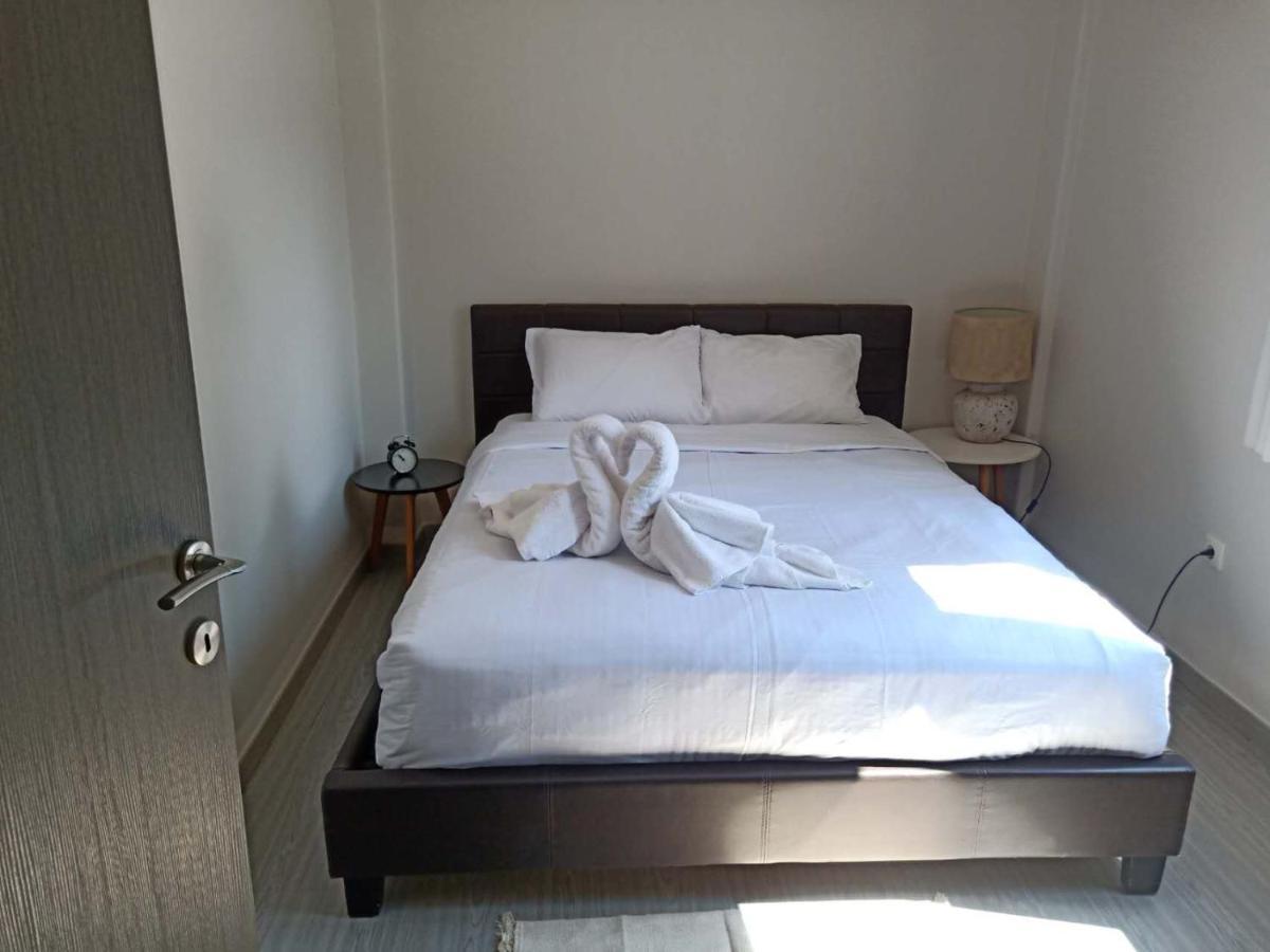 Victoros Apartment เอเธนส์ ภายนอก รูปภาพ