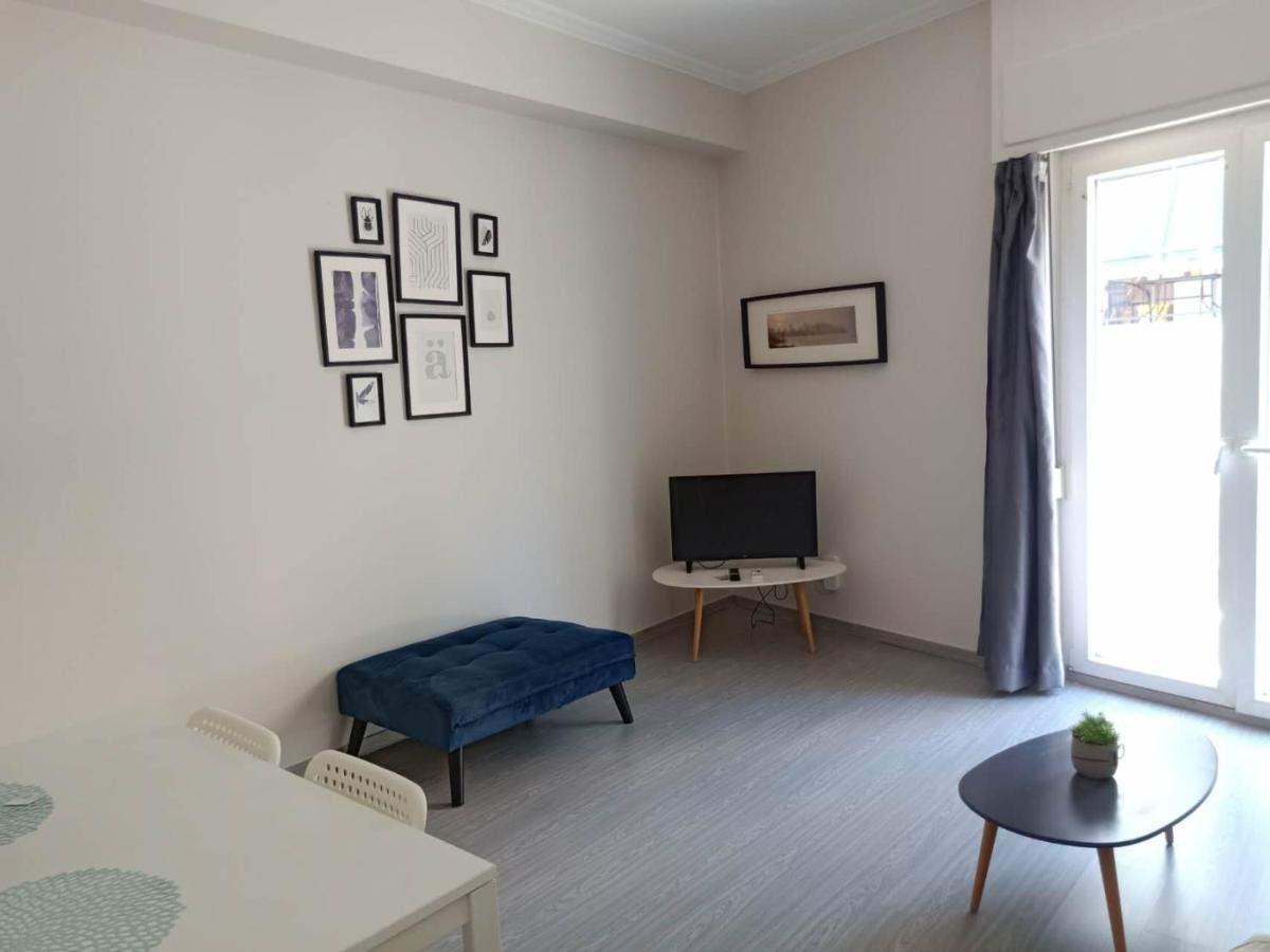 Victoros Apartment เอเธนส์ ภายนอก รูปภาพ